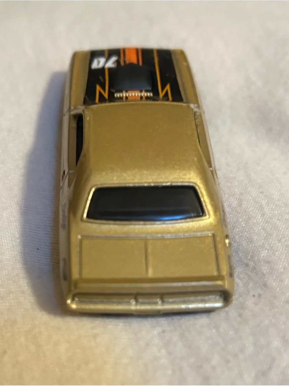 Loose Hot Wheels '70 Dodge Hemi Challenger Gold HW Nightspeed